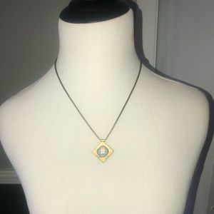Pendant necklace